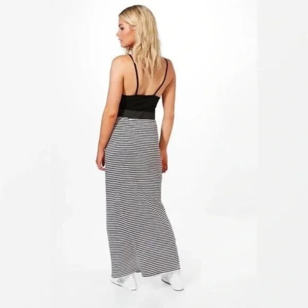 Garage Side Slit Maxi Skirt